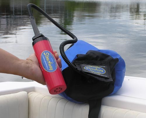 Stowaway Fenders come with their own hand pump © SW